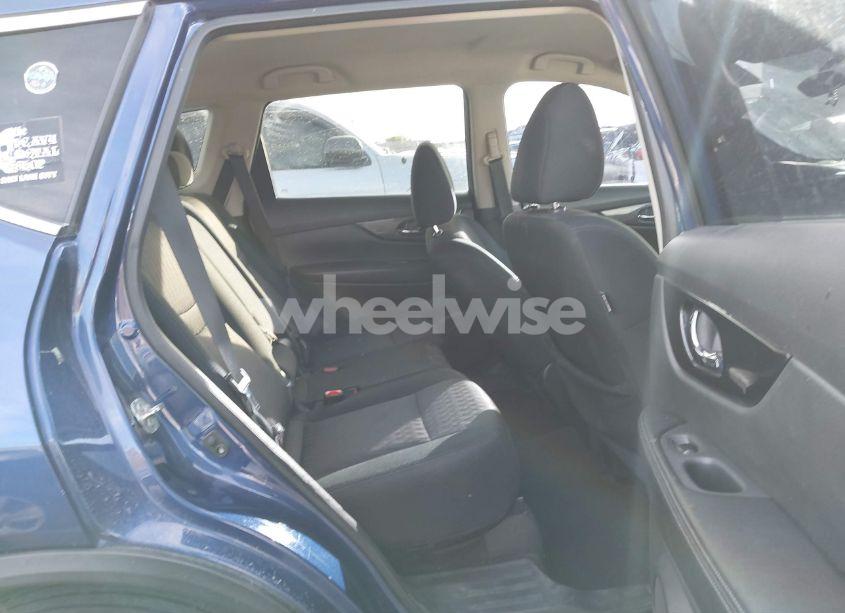 Photo 8 of 2017 Nissan Rogue SV (VIN 5N1AT2MV6HC874548)