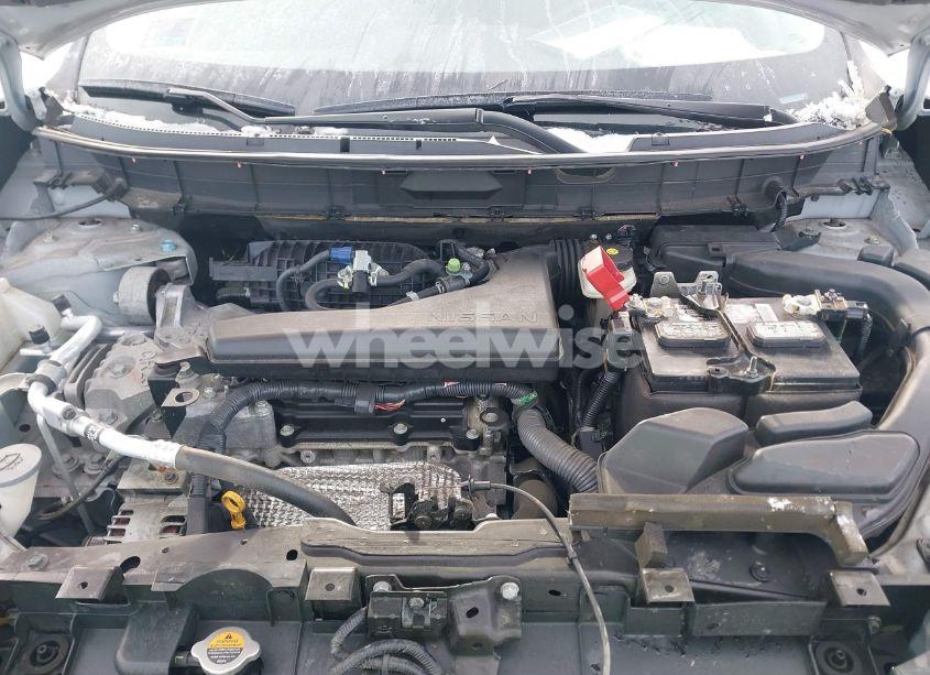 Photo 10 of 2017 Nissan Rogue SV (VIN 5N1AT2MV6HC885694)