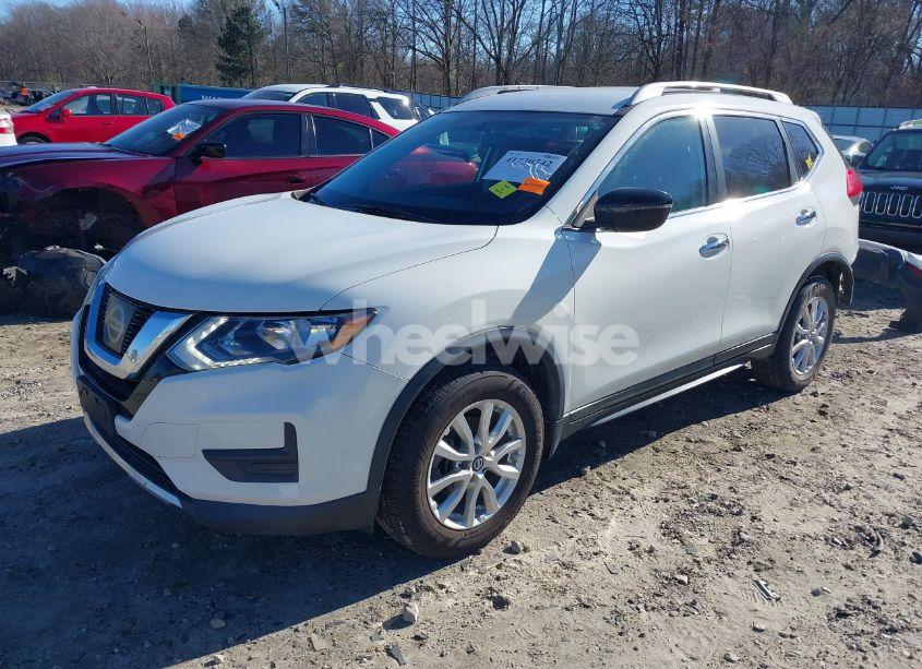 Photo 2 of 2017 Nissan Rogue SV (VIN 5N1AT2MV6HC896730)