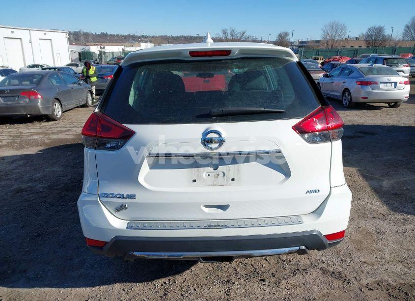 Photo 17 of 2018 Nissan Rogue S (VIN 5N1AT2MV6JC737728)