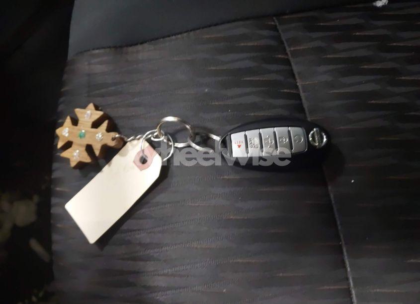 Photo 11 of 2018 Nissan Rogue SV (VIN 5N1AT2MV6JC766470)