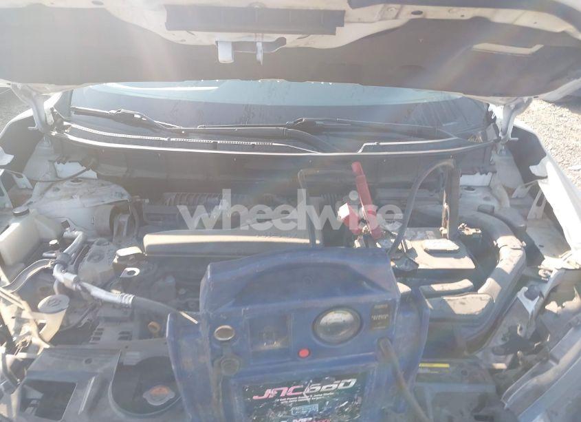 Photo 10 of 2018 Nissan Rogue S (VIN 5N1AT2MV6JC789828)