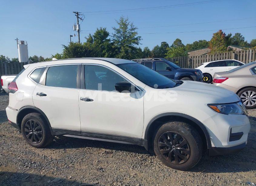 Photo 13 of 2018 Nissan Rogue S (VIN 5N1AT2MV6JC789828)