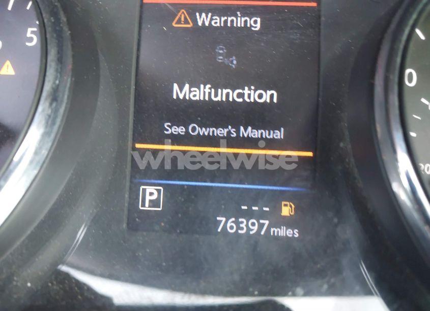 Photo 15 of 2018 Nissan Rogue S (VIN 5N1AT2MV6JC789828)