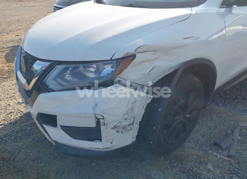 Photo 6 of 2018 Nissan Rogue S (VIN 5N1AT2MV6JC789828)