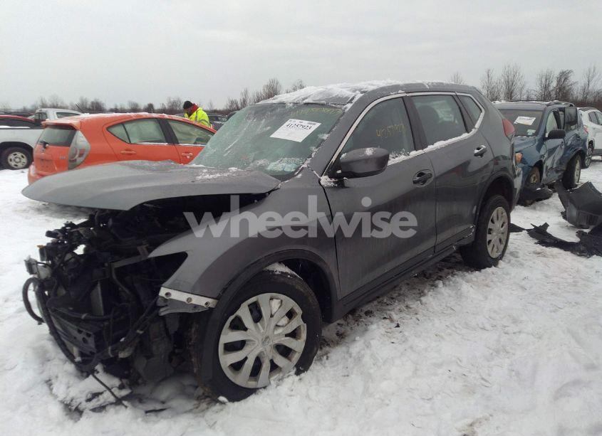 Photo 2 of 2018 Nissan Rogue S (VIN 5N1AT2MV6JC798934)