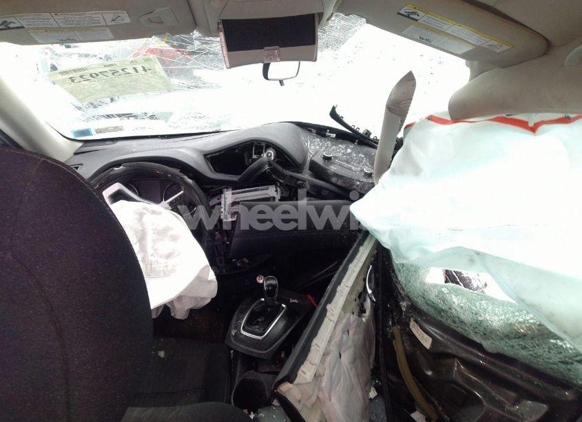 Photo 5 of 2018 Nissan Rogue S (VIN 5N1AT2MV6JC798934)