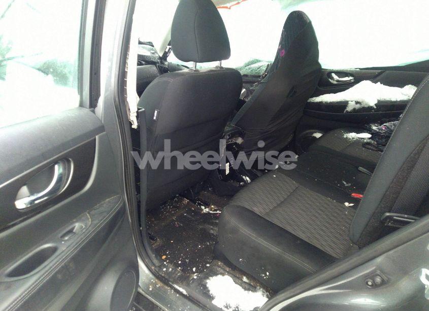 Photo 8 of 2018 Nissan Rogue S (VIN 5N1AT2MV6JC798934)