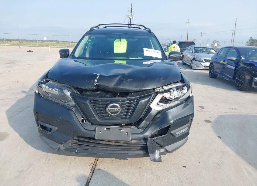 Photo 12 of 2018 Nissan Rogue SV (VIN 5N1AT2MV6JC802240)