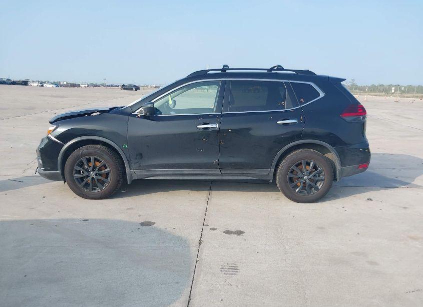 Photo 14 of 2018 Nissan Rogue SV (VIN 5N1AT2MV6JC802240)