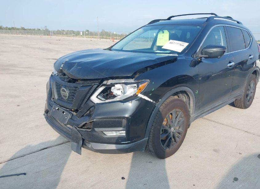 Photo 17 of 2018 Nissan Rogue SV (VIN 5N1AT2MV6JC802240)