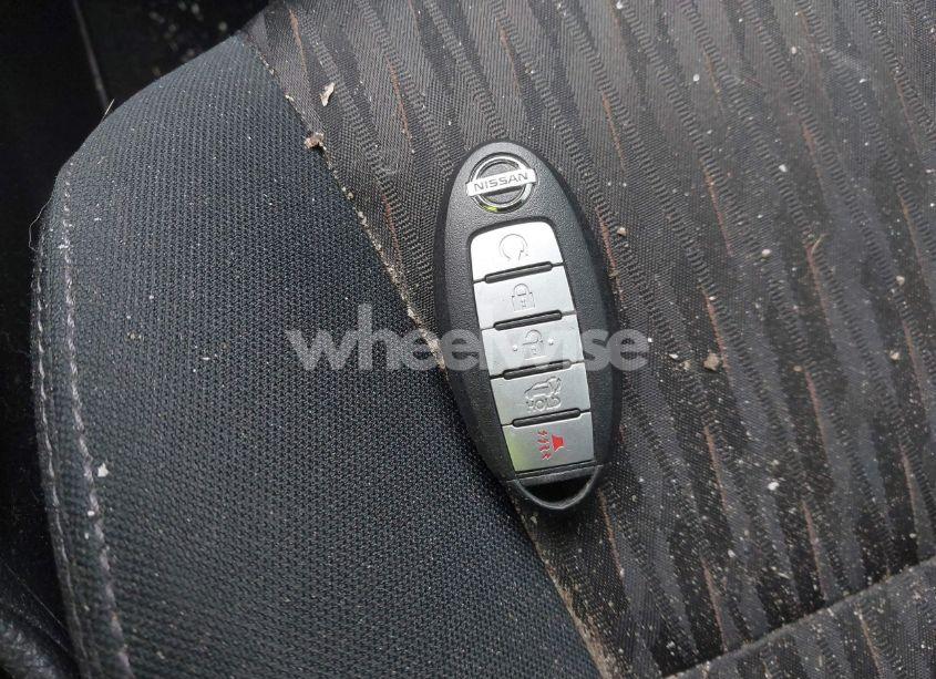 Photo 11 of 2018 Nissan Rogue SV (VIN 5N1AT2MV6JC806918)