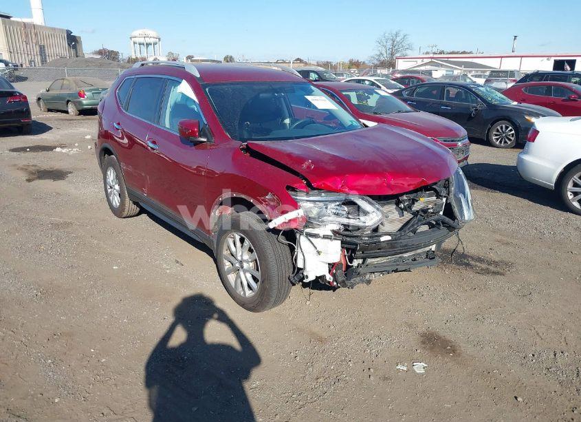 2018 Nissan Rogue SV (VIN 5N1AT2MV6JC839322) main photo