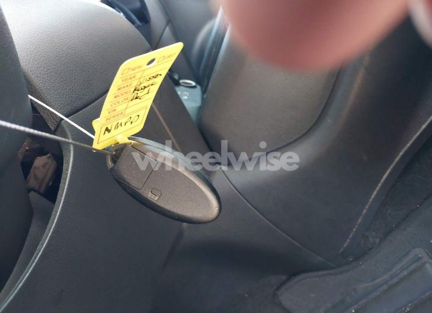 Photo 11 of 2018 Nissan Rogue SV (VIN 5N1AT2MV6JC839322)