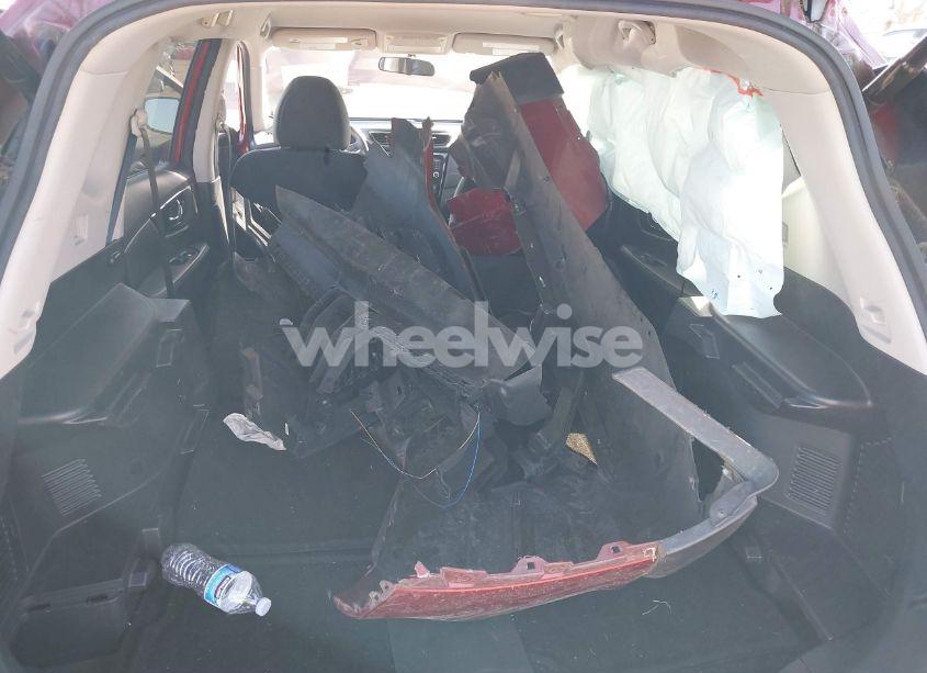 Photo 12 of 2018 Nissan Rogue SV (VIN 5N1AT2MV6JC839322)