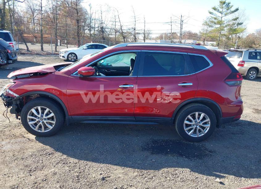 Photo 15 of 2018 Nissan Rogue SV (VIN 5N1AT2MV6JC839322)