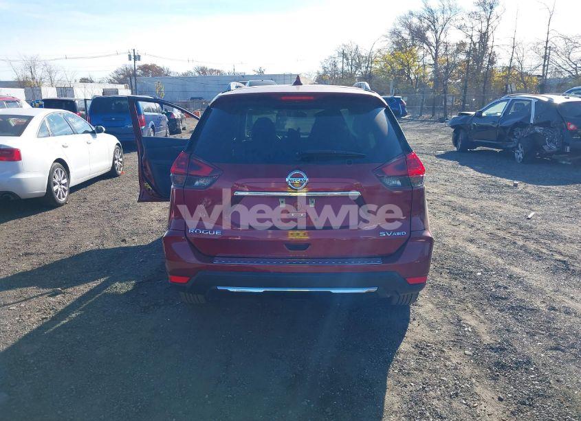 Photo 17 of 2018 Nissan Rogue SV (VIN 5N1AT2MV6JC839322)