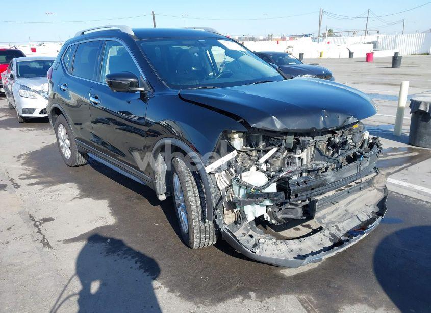 2018 Nissan Rogue SV (VIN 5N1AT2MV6JC846576) main photo