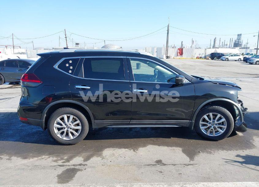 Photo 14 of 2018 Nissan Rogue SV (VIN 5N1AT2MV6JC846576)