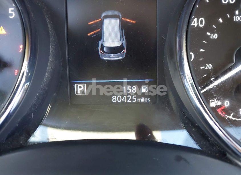 Photo 16 of 2018 Nissan Rogue SV (VIN 5N1AT2MV6JC846576)