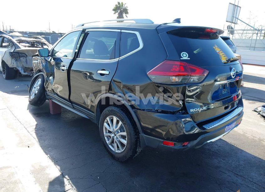 Photo 3 of 2018 Nissan Rogue SV (VIN 5N1AT2MV6JC846576)