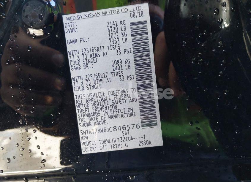 Photo 9 of 2018 Nissan Rogue SV (VIN 5N1AT2MV6JC846576)