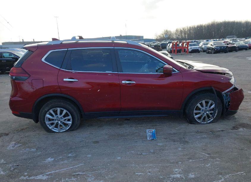 Photo 13 of 2019 Nissan Rogue SV (VIN 5N1AT2MV6KC734314)