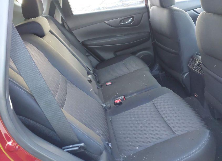 Photo 8 of 2019 Nissan Rogue SV (VIN 5N1AT2MV6KC734314)