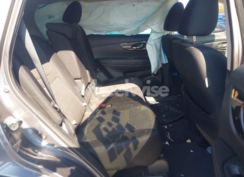 Photo 8 of 2019 Nissan Rogue SV (VIN 5N1AT2MV6KC735480)