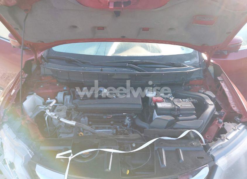 Photo 10 of 2019 Nissan Rogue SV (VIN 5N1AT2MV6KC744650)