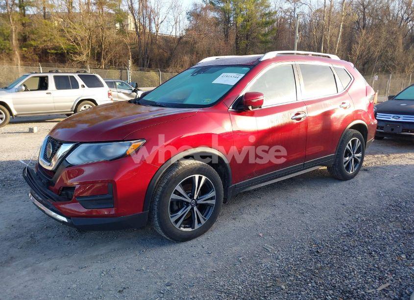 Photo 2 of 2019 Nissan Rogue SV (VIN 5N1AT2MV6KC744650)