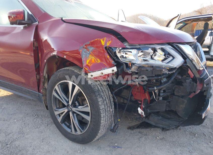 Photo 6 of 2019 Nissan Rogue SV (VIN 5N1AT2MV6KC744650)