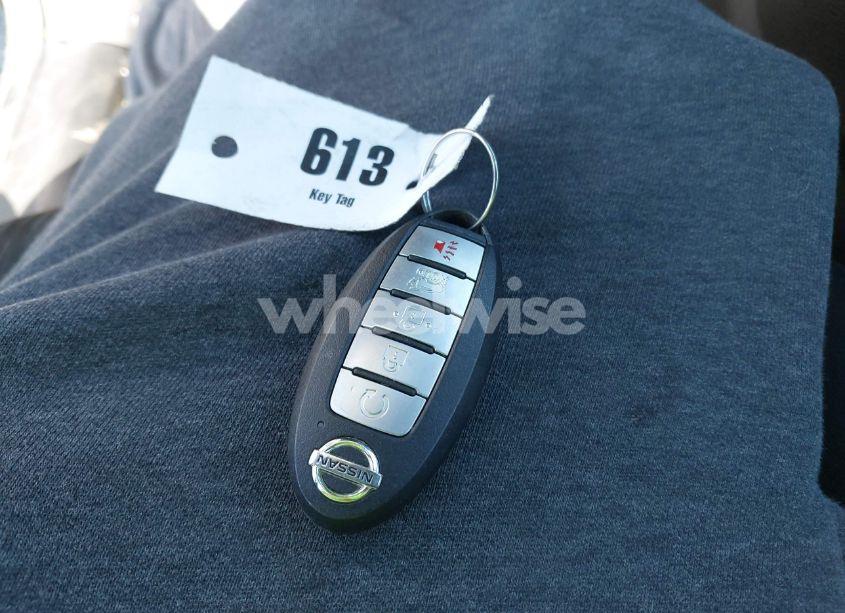 Photo 11 of 2019 Nissan Rogue SV (VIN 5N1AT2MV6KC771671)