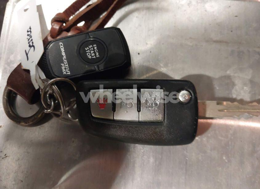 Photo 11 of 2019 Nissan Rogue S (VIN 5N1AT2MV6KC798871)