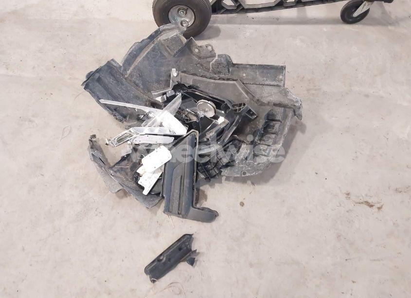 Photo 12 of 2019 Nissan Rogue S (VIN 5N1AT2MV6KC798871)