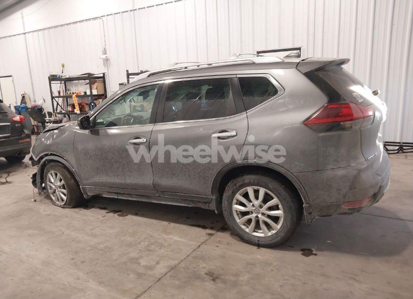 Photo 15 of 2019 Nissan Rogue S (VIN 5N1AT2MV6KC798871)