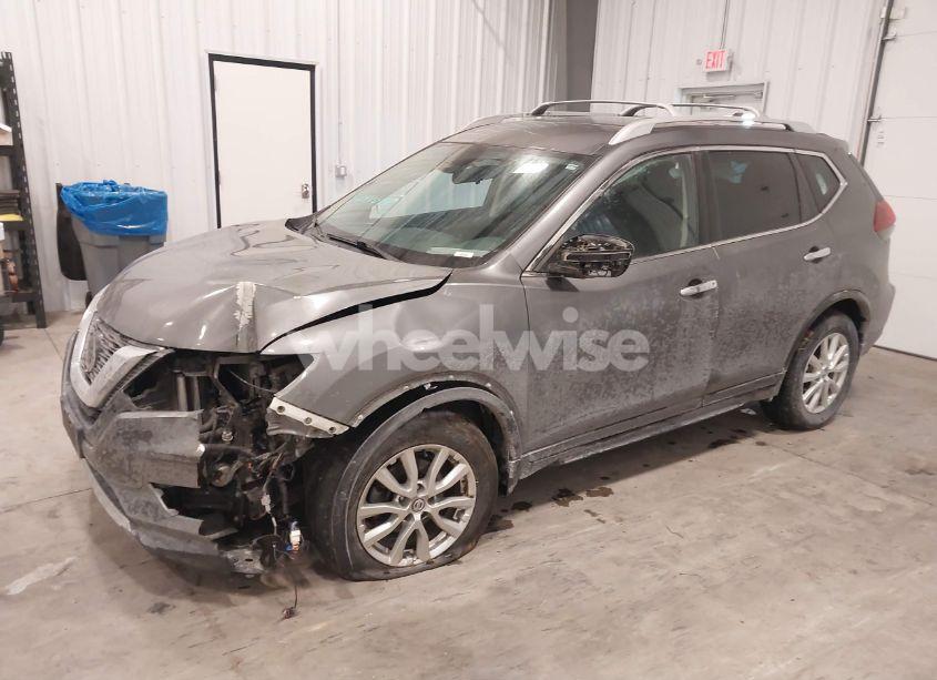Photo 2 of 2019 Nissan Rogue S (VIN 5N1AT2MV6KC798871)
