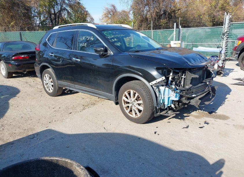 2019 Nissan Rogue S (VIN 5N1AT2MV6KC803521) main photo