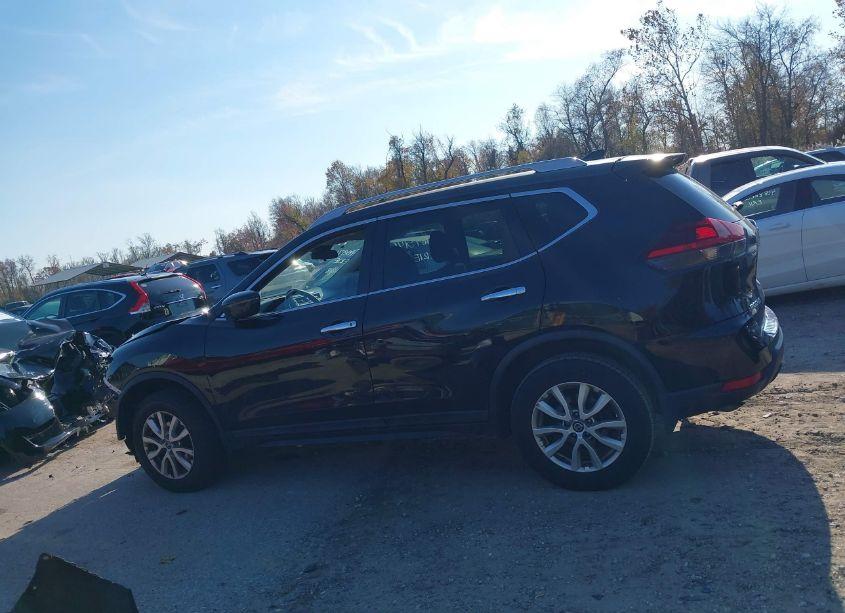 Photo 15 of 2019 Nissan Rogue S (VIN 5N1AT2MV6KC803521)