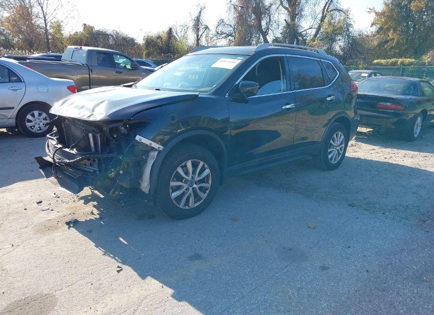 Photo 2 of 2019 Nissan Rogue S (VIN 5N1AT2MV6KC803521)