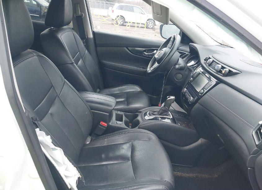 Photo 5 of 2019 Nissan Rogue SL (VIN 5N1AT2MV6KC816317)