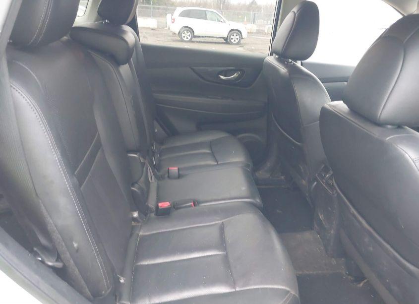 Photo 8 of 2019 Nissan Rogue SL (VIN 5N1AT2MV6KC816317)