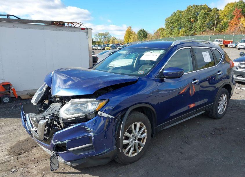 Photo 2 of 2019 Nissan Rogue S (VIN 5N1AT2MV6KC817077)