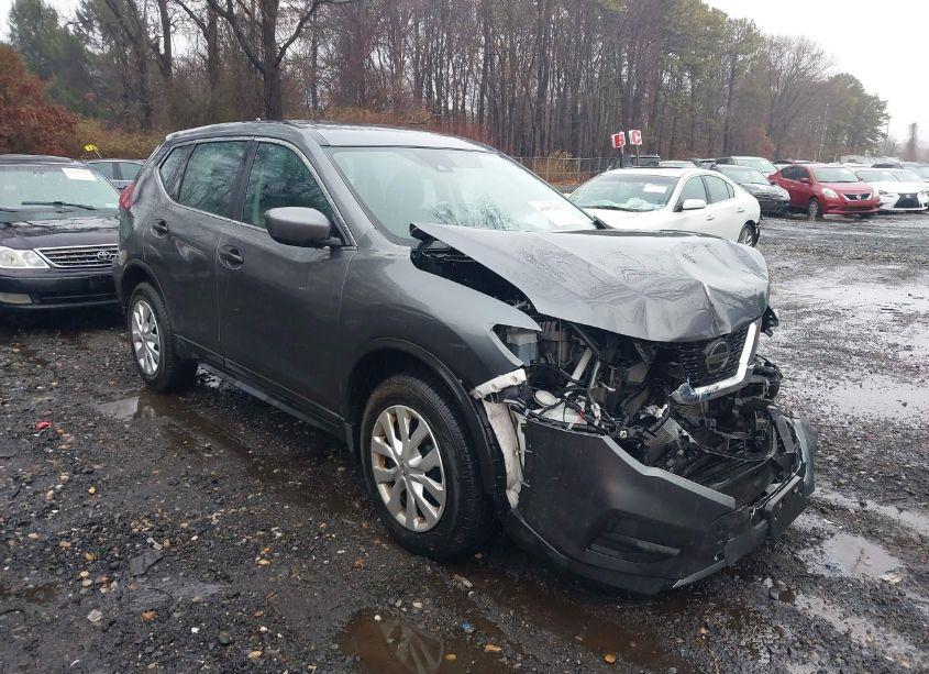 Photo 13 of 2019 Nissan Rogue S (VIN 5N1AT2MV6KC823431)