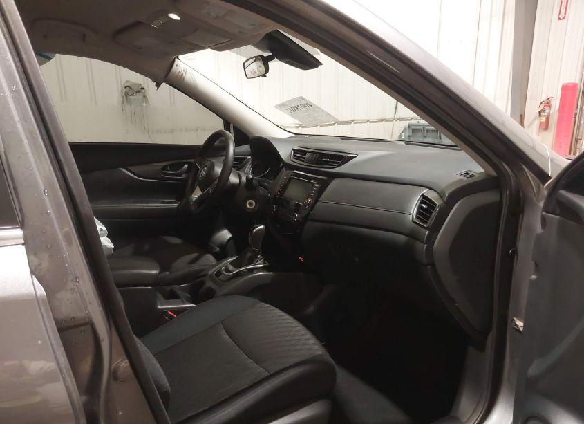 Photo 5 of 2020 Nissan Rogue S INTELLIGENT AWD (VIN 5N1AT2MV6LC716381)