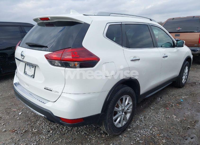 Photo 4 of 2020 Nissan Rogue S INTELLIGENT AWD (VIN 5N1AT2MV6LC716946)