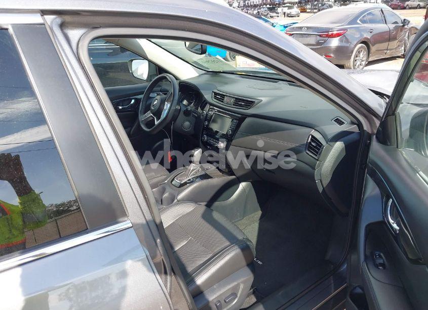 Photo 5 of 2020 Nissan Rogue SL INTELLIGENT AWD (VIN 5N1AT2MV6LC760798)