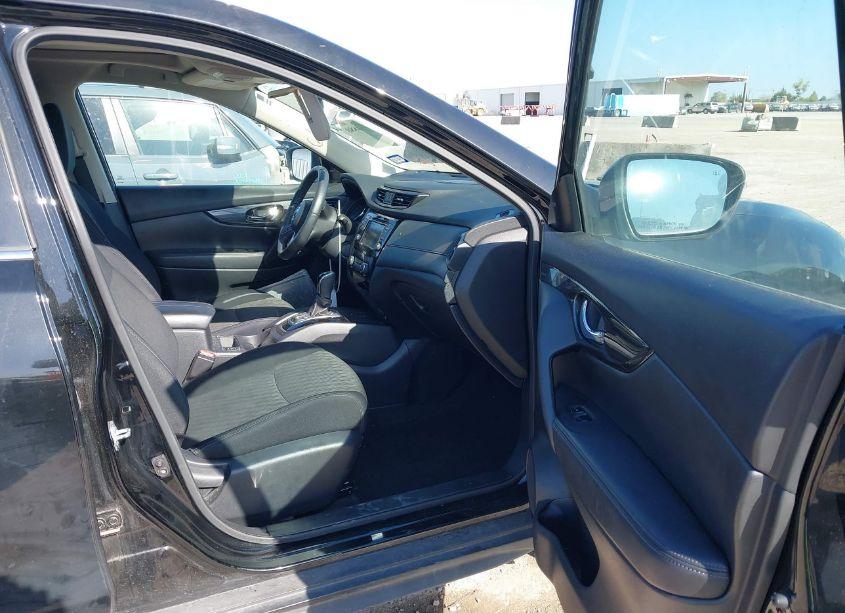 Photo 5 of 2020 Nissan Rogue SV INTELLIGENT AWD (VIN 5N1AT2MV6LC779321)