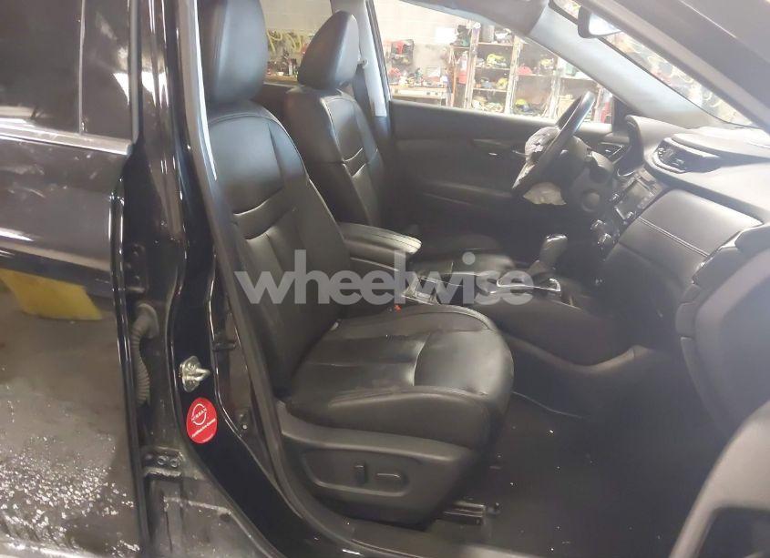 Photo 5 of 2020 Nissan Rogue SL INTELLIGENT AWD (VIN 5N1AT2MV6LC794823)