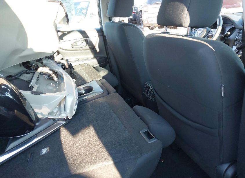 Photo 8 of 2020 Nissan Rogue S INTELLIGENT AWD (VIN 5N1AT2MV6LC803391)